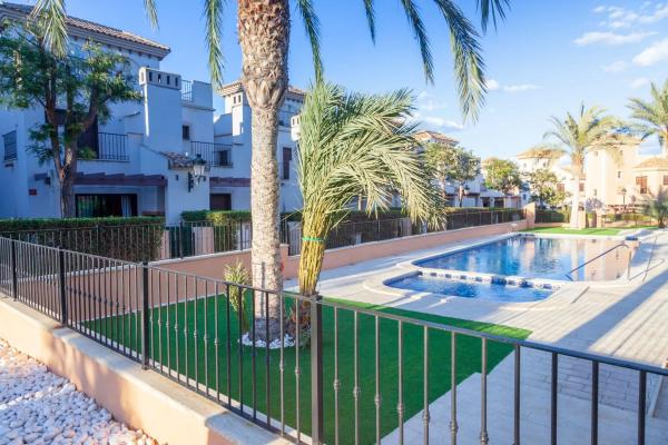 Chalet pareado en avenida Antonio Pedrera Soler, 53