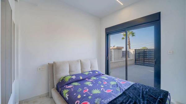 Casa independiente en avenida Antonio Pedrera Soler, 17