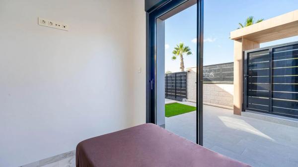 Casa independiente en avenida Antonio Pedrera Soler, 17