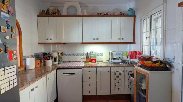 Casa independiente en calle Italia