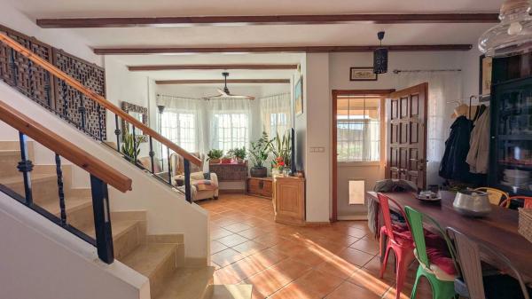 Casa independiente en calle Italia