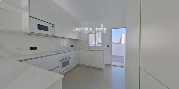 Casa independiente en calle Países Bajos