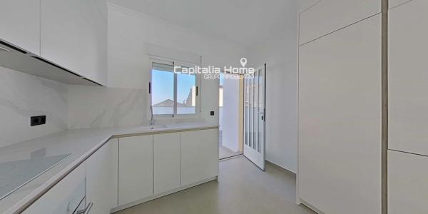 Casa independiente en calle Países Bajos