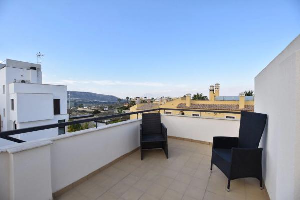 Chalet adosado en calle San Miguel