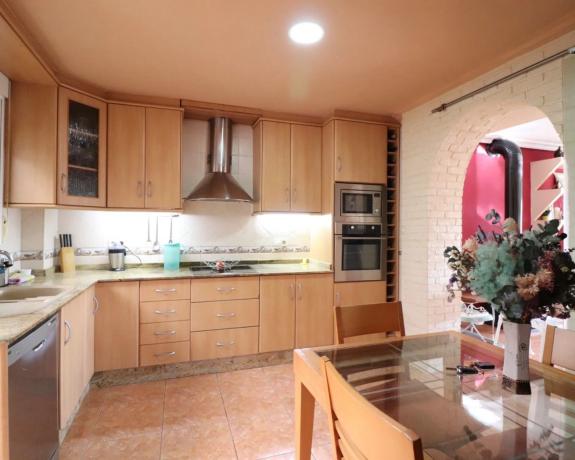 Casa independiente en via Azarbe Viñas s/n