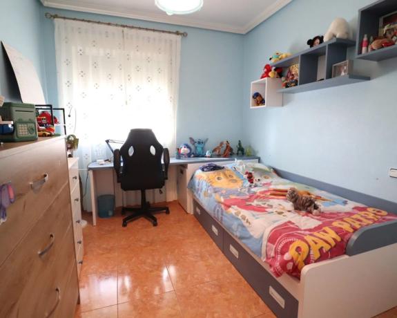 Casa independiente en via Azarbe Viñas s/n