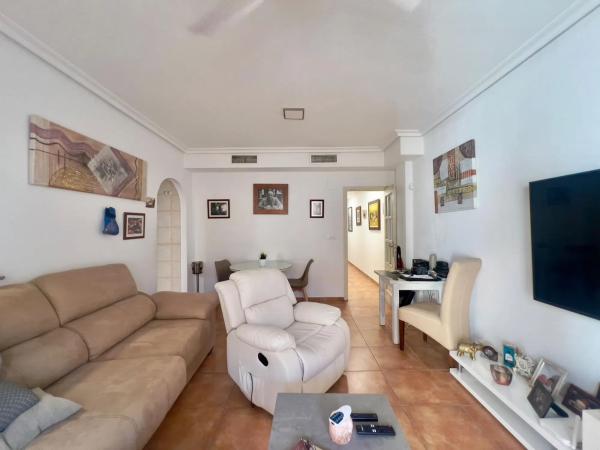 Piso en calle Miguel Hernández, 67