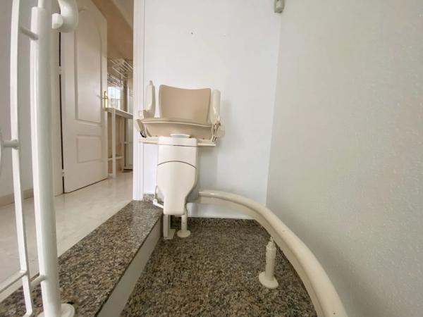 Chalet pareado en calle Marie Curie