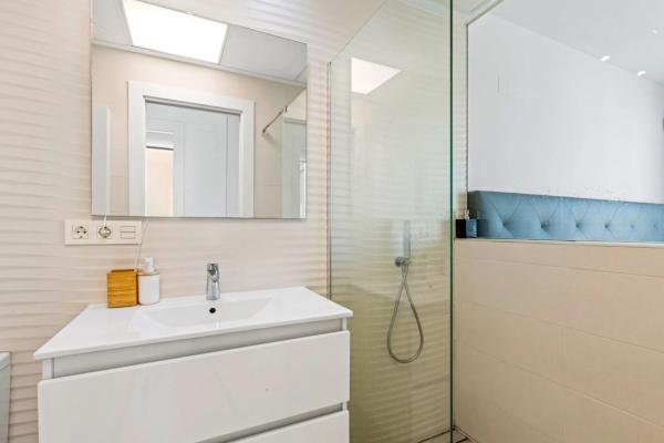 Casa independiente en calle Infanta Cristina, 38