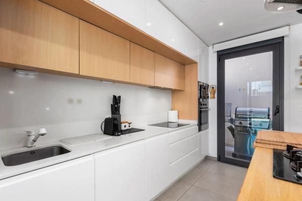 Casa independiente en calle Infanta Cristina, 38