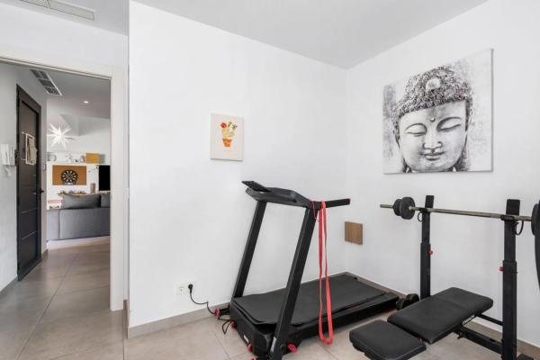 Casa independiente en calle Infanta Cristina, 38