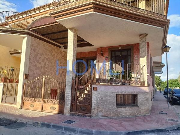 Chalet pareado en calle Vicente Blasco Ibáñez