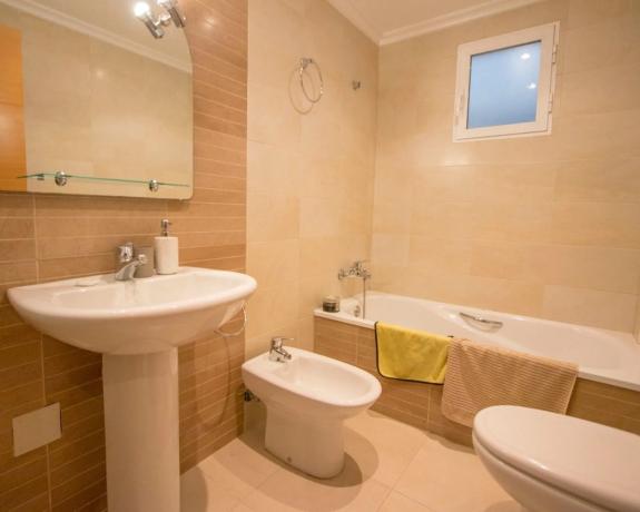 Piso en calle Alicante, 28