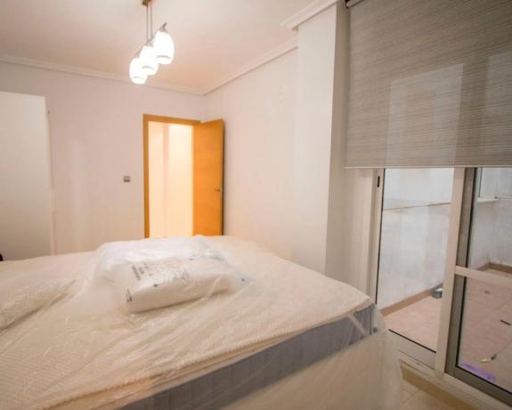 Piso en calle Alicante, 28