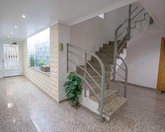 Piso en calle Alicante, 28