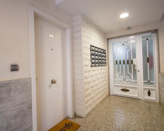 Piso en calle Alicante, 28