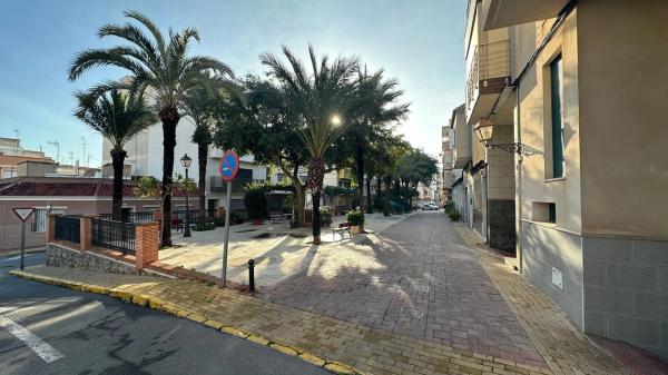 Chalet adosado en calle Castell