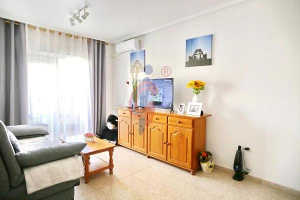 Piso en calle Manuel Lucas Macia, 1