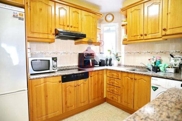 Piso en calle Manuel Lucas Macia, 1