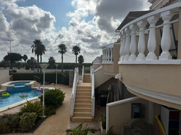 Piso en avenida el Fenoll, 60