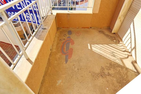 Piso en calle Luis Rivera, 36