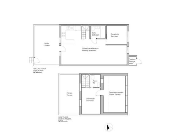 Chalet adosado en Charmigt radhus i två plan med terrasser och balkong s/n