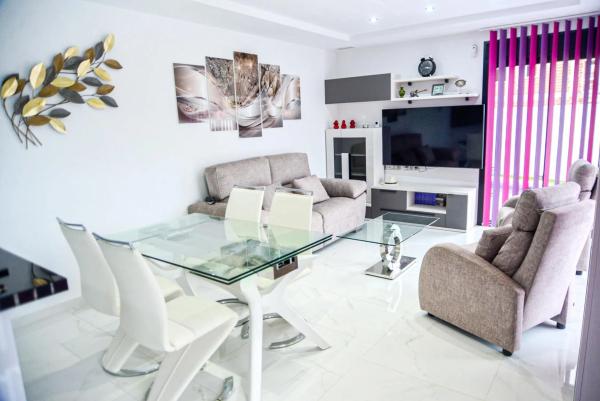 Chalet adosado en calle la Herrada