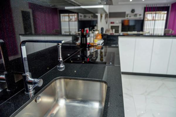 Chalet adosado en calle la Herrada