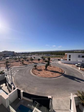 Chalet pareado en calle Los Miras, 6