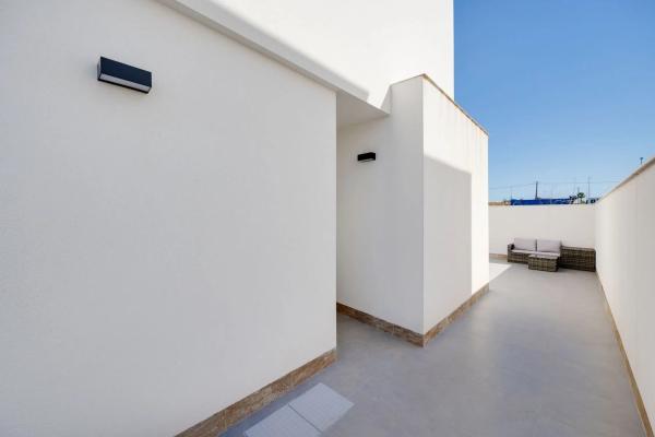 Chalet pareado en calle Los Miras, 6