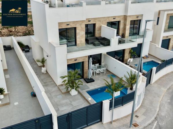 Chalet pareado en calle Los Miras, 6