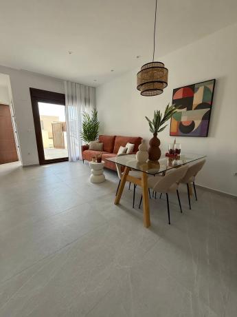 Chalet pareado en calle Granado