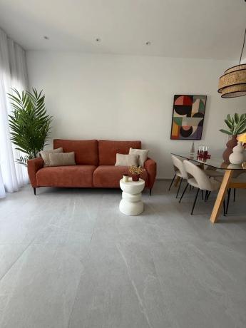 Chalet pareado en calle Granado