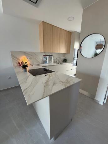 Chalet pareado en calle Granado