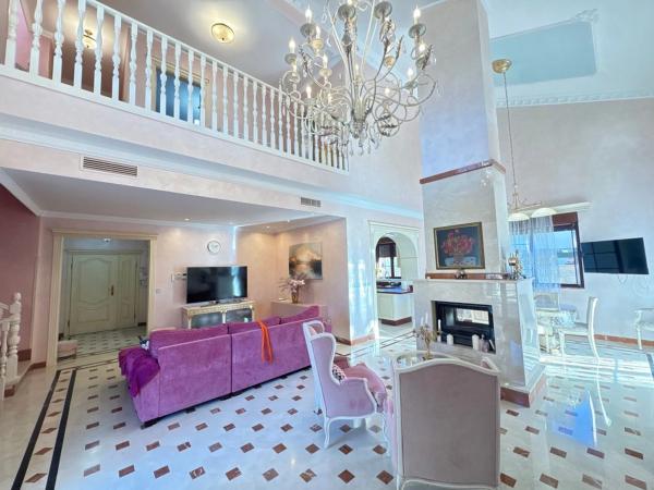 Chalet en calle Mediodia