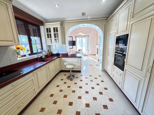 Chalet en calle Mediodia