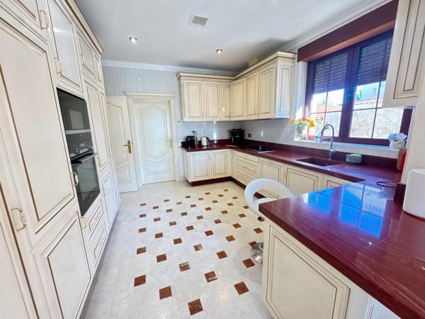 Chalet en calle Mediodia