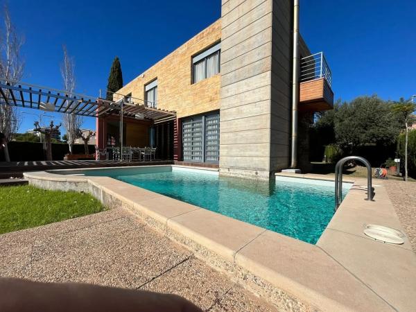 Chalet en Barrio Campoamor