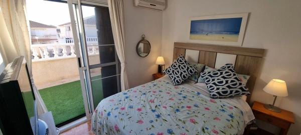 Chalet pareado en calle Yeso, 14