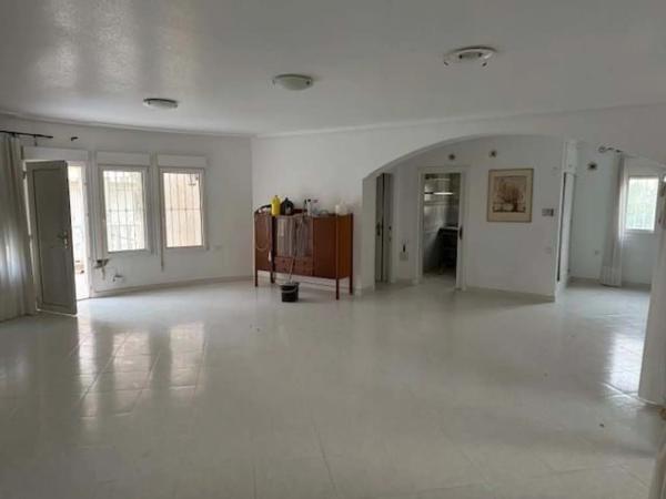 Casa independiente en calle Caliza