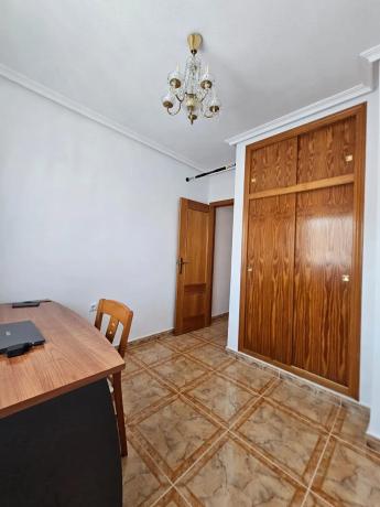 Casa independiente en calle Almudena, 50