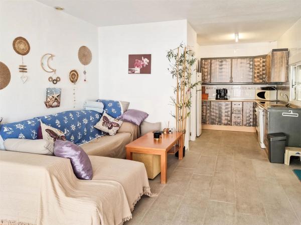 Chalet adosado en calle Lapislázuli