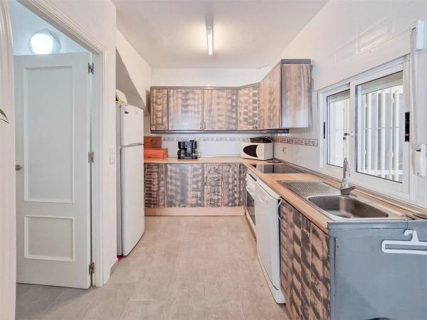 Chalet adosado en calle Lapislázuli