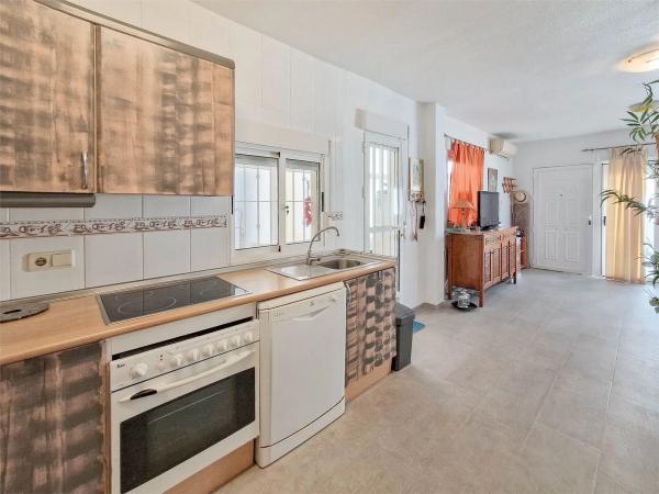 Chalet adosado en calle Lapislázuli