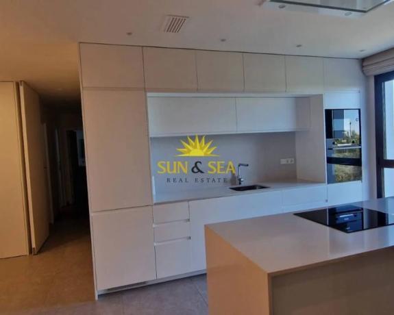 Ático en Barrio Las Colinas Golf