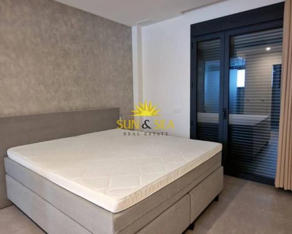 Ático en Barrio Las Colinas Golf