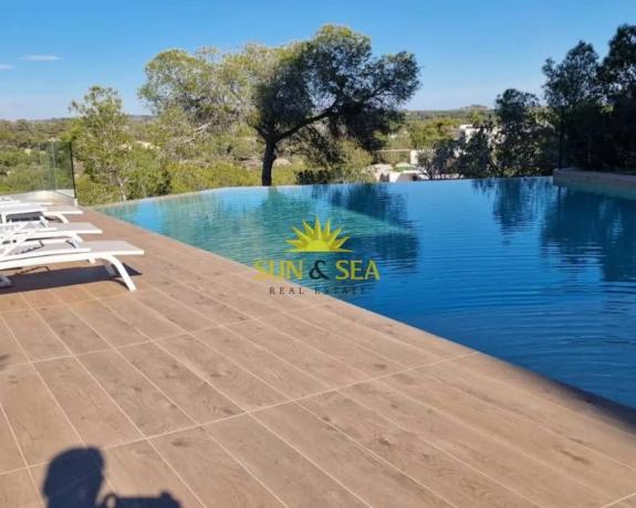 Ático en Barrio Las Colinas Golf