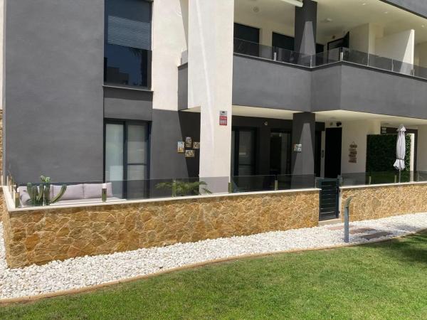 Piso en calle Lagos de Covadonga