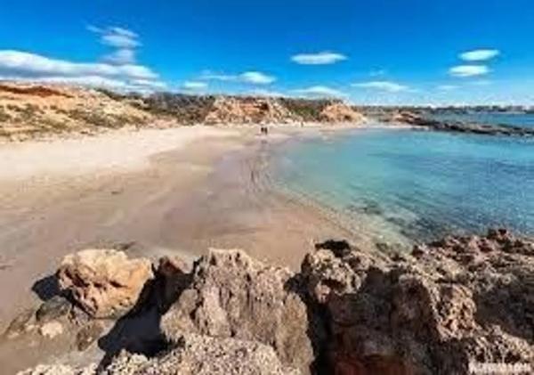 Casa independiente en calle Osa Mayor