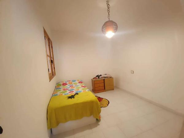 Chalet adosado en calle de la Oropendola, 36